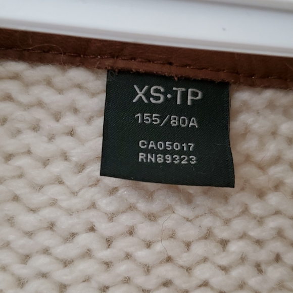 Vest - Picture 3 of 4